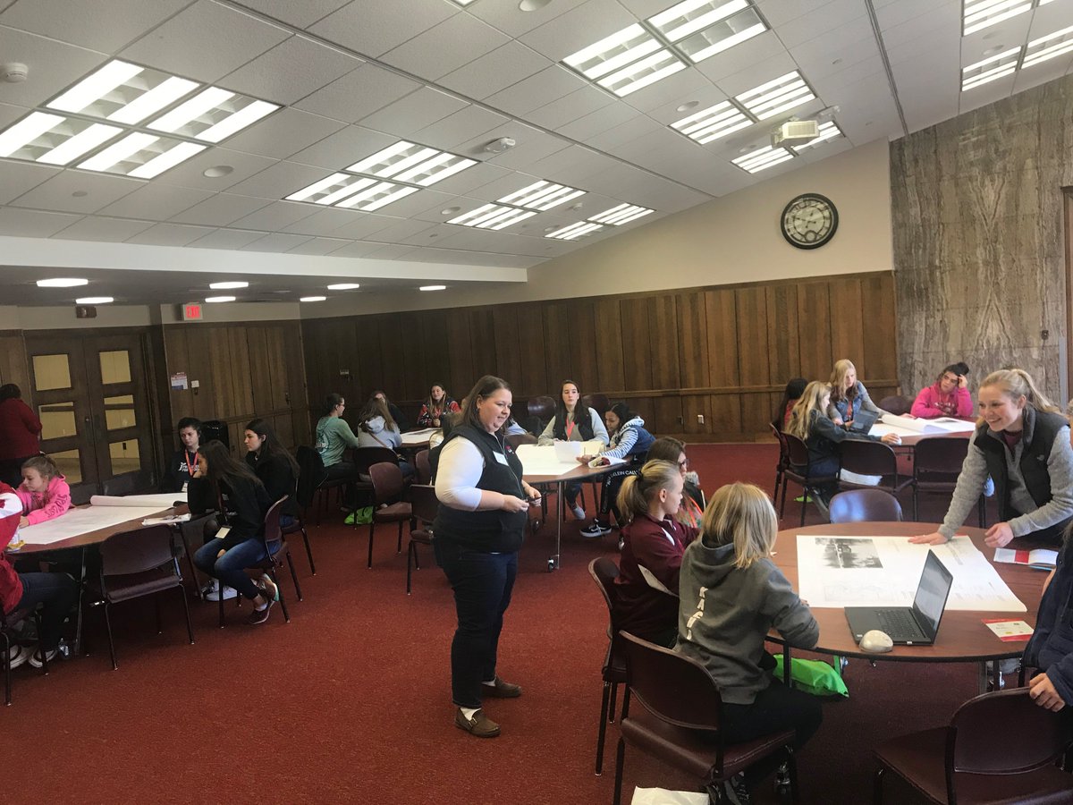 NAWICDesMoines's tweet photo. A few of our members presented at the girls STEM conference - "Go Further" hosted on the Iowa State campus.  The conference was for middle school and high school girls to learn about STEM fields and how to infuse their passions within a career. https://t.co/EFfXxGxsqd