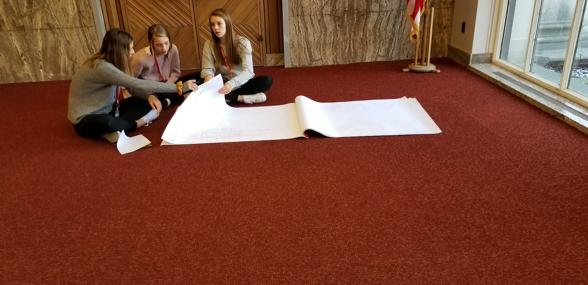 NAWICDesMoines's tweet photo. A few of our members presented at the girls STEM conference - "Go Further" hosted on the Iowa State campus.  The conference was for middle school and high school girls to learn about STEM fields and how to infuse their passions within a career. https://t.co/EFfXxGxsqd