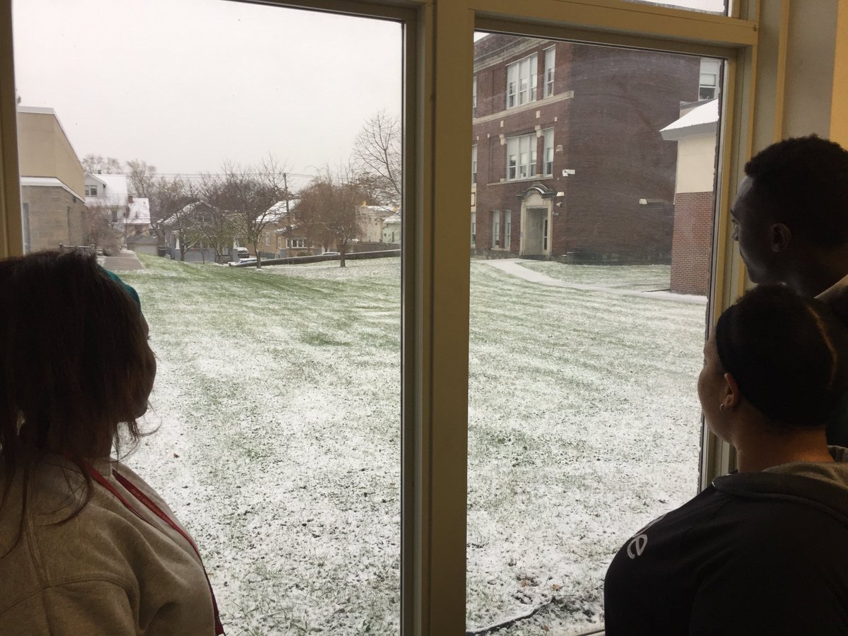 AIC_Dual's tweet photo. Take a look Tuesday......Not only was it the first snow ❄️ to hit the ground here @AlbanyAIC this year, it was also the first time several of our students have ever seen snow in their lives. 
#allinforalbany @albanyschools  @AlbanyENL https://t.co/kxW7w3qG0i