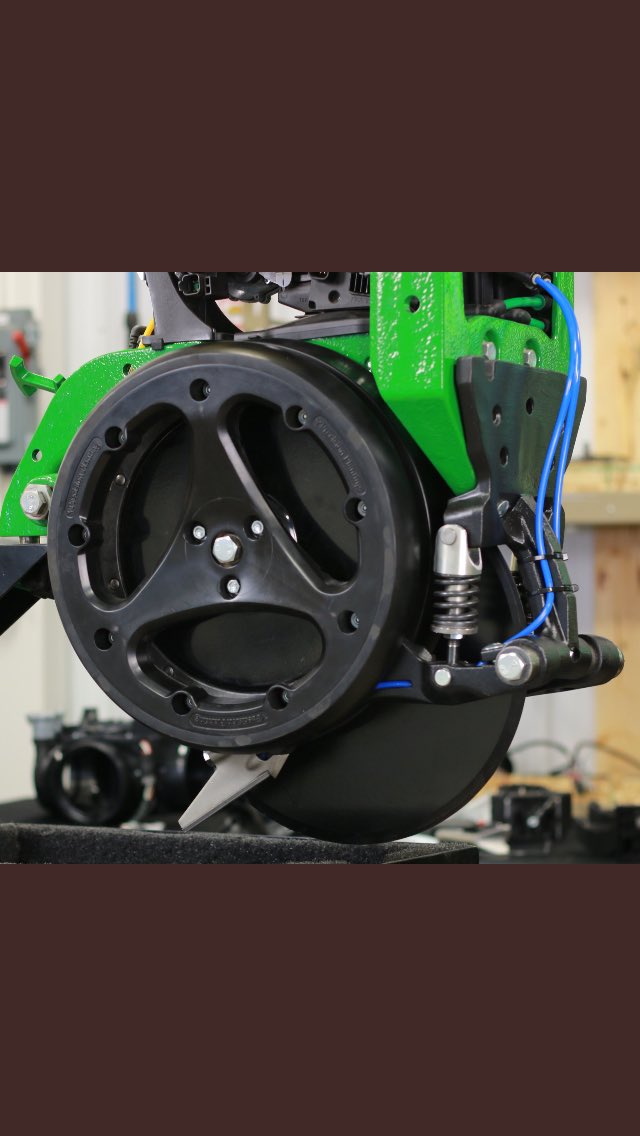 PlainsGrain's tweet image. Looking for ways to get fertilizer on next spring with your planter? Contact us for options. @PlainsGrain @precisionplant #Conceal #FurrowJet #vApplyHD