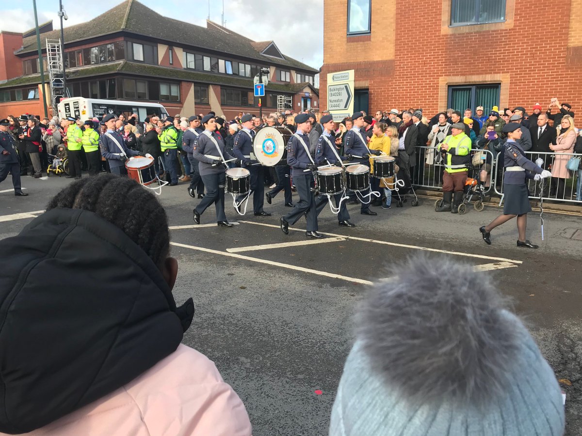 goodyers_end's tweet photo. Year 6 represented the school beautifully at the #RemembranceDayParade in #Bedworth yesterday. They remembered those who have died for us and those who fight for us now. Thank you to Siyana and Rhys who laid our school wreath at the Cenotaph during the service. #RemembranceDay https://t.co/G3pCpCabaI