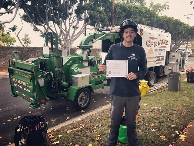 Congratulations to T-Bone for his accomplishment on getting certified as tree worker specialist <a href="/tony_49007/">🤷🏽‍♂️</a>. He’s one bad ass climber!!