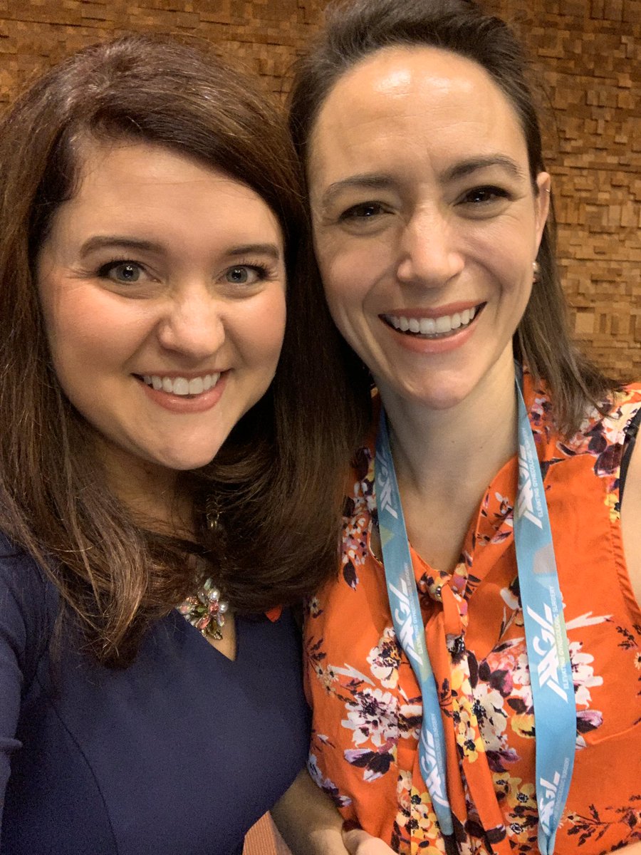 @karipee and I were thrilled to present our work on #opioid prescribing after #GYN surgery as latebreaking news — no more than 5-10 tabs after both #prolapse and ambulatory GYN procedures, pain scores low and satisfaction high! <a href="/AAGLJMIG/">JMIG</a> #JMIGselfie #aagl2019