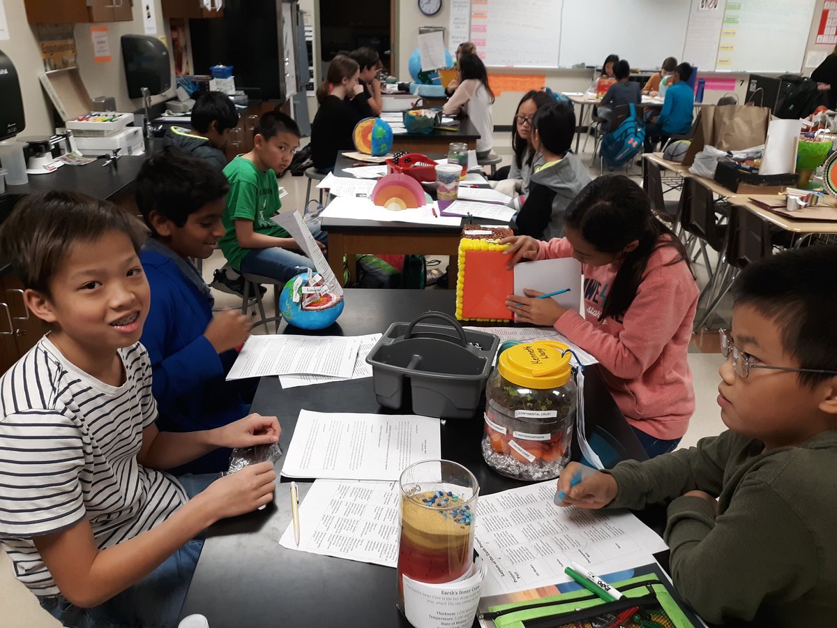 Rodeopalms_sci's tweet image. Building 3D models of Earths layers