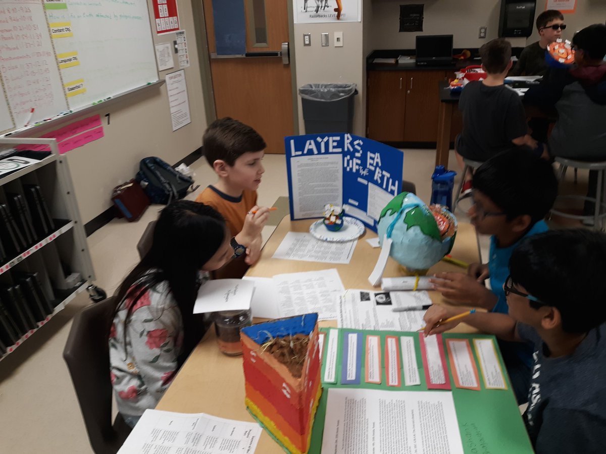 Rodeopalms_sci's tweet image. Building 3D models of Earths layers