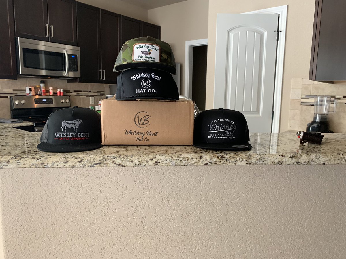 gioandtheguns's tweet photo. @whiskeybenthc these hats are so clean and fresh! Dig them!!! https://t.co/eXWZCzaBS8