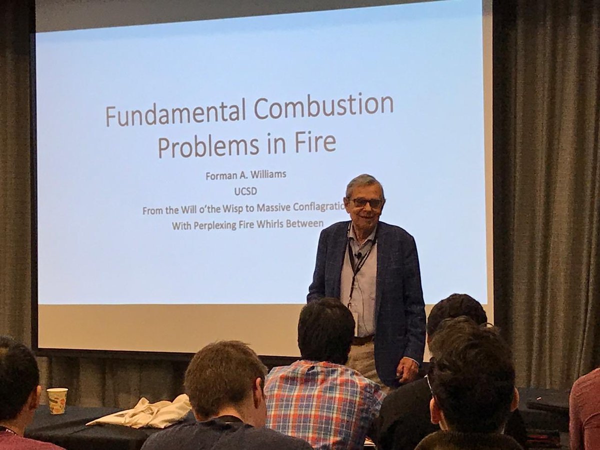 ec2g_usm's tweet photo. Lecturer of Forman Williams at 1st APCISS https://t.co/aOEEnzfhhj
