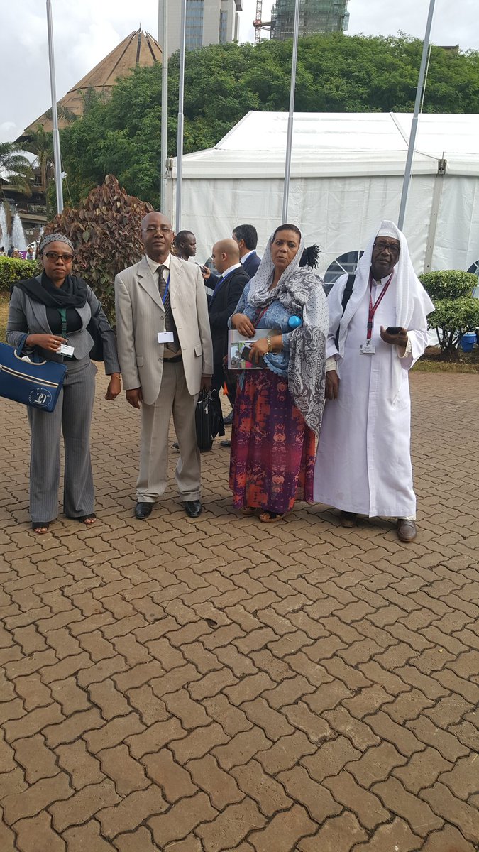 AbouhariatS's tweet photo. #SummitNairobi délégation comorienne https://t.co/6ZZ0zom19n