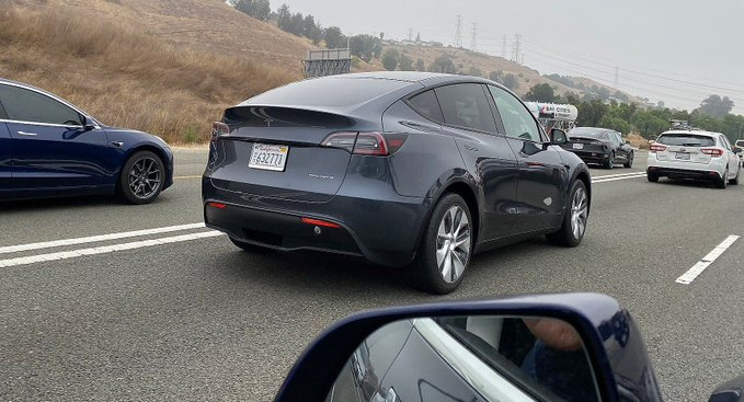 The only think im missing about my #model3 is a trunk opening like this 😋
#teslamodel3 #goelectric #Tesla