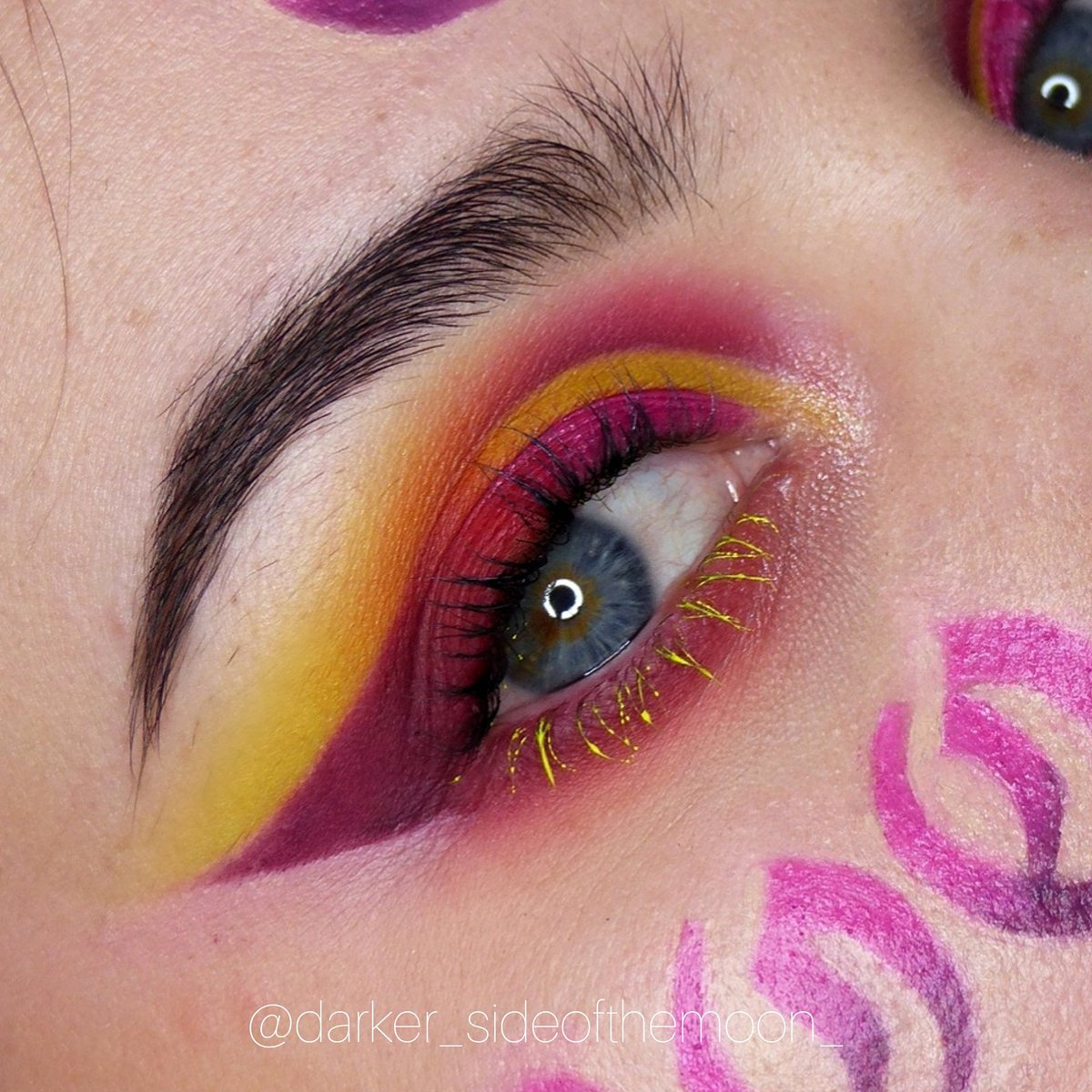 Leos_space's tweet photo. @JeffreeStar @shanedawson this look was created using the #ShanexJeffree palette! #JeffreeXShane #JeffreeStarCosmetics #shanedawson #ConspiracyPalette https://t.co/uJHyJ7rCCj