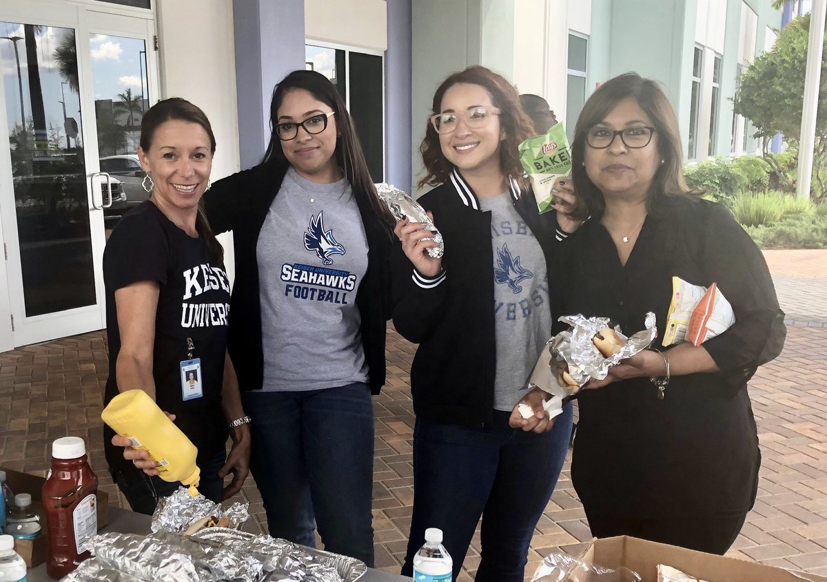 KeiserU's tweet photo. In honor of the #KeiserHomecoming Game, #PortStLucie had a #SpiritDay on Friday. Everyone showed #SeahawkSpirit by sporting KeiserU #Seahawk gear and mingled during a #tailgate cookout! https://t.co/0Q0Be5i7II