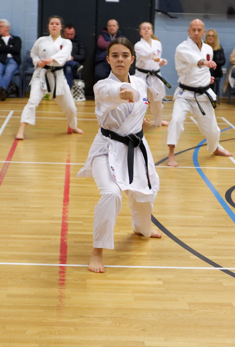 PippyB's tweet image. Great course with Shohei Toyama Sensei, 2 x WKF Premier League Kumite Silver Medallist and JKS World Team Kata and Team Kumite Champion. Loved it @redtigerkarate1 #JKS #goals #shotokan