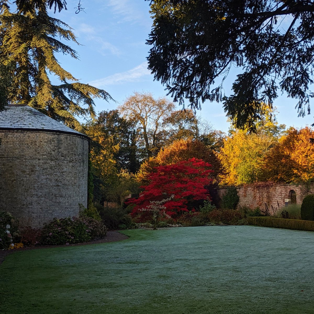 Saltmarshe Hall tweet media