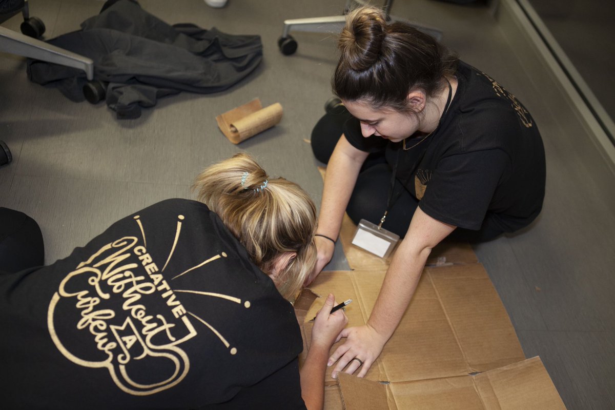 CreateAthonUSC's tweet image. Who says great work can’t happen past midnight? Do you think you could have worked for 24 straight hours? #CreateAthon #TeamNoSleep #CreateUofSC19