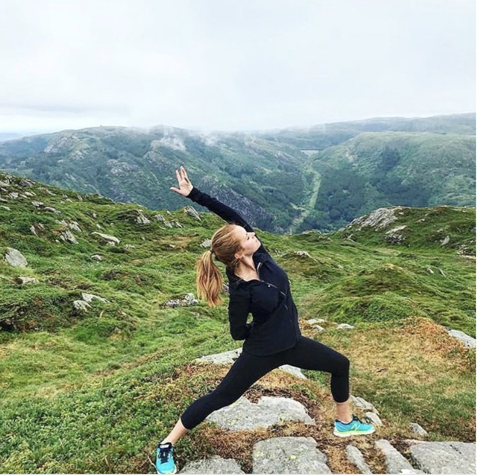 What’s better than a high quality track jacket at 50% off? Answer: Securing this Black Friday deal without stepping foot in a store. Skip the lines, save time, and get the women on your list gifts they’ll actually love. 💝 bit.ly/34HWEaT