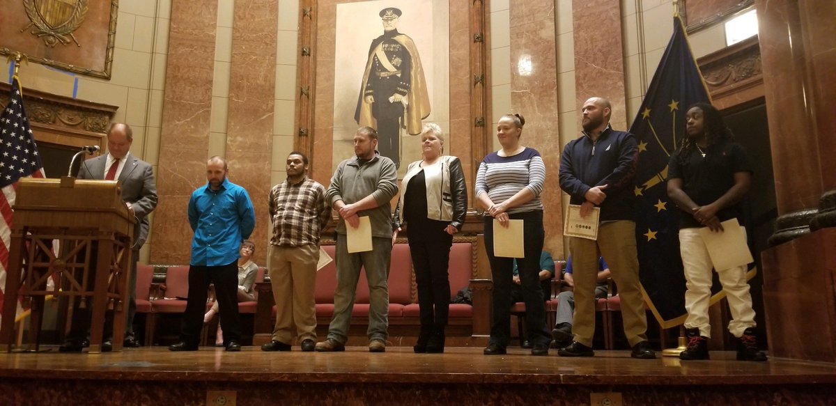 MarionSuperior's tweet photo. Veteran's Court celebrated recent graduates! Eleven graduates successfully completed the program in the past year. Congratulations to them for all their hard work & perseverance! So proud of all of you!
#veterans #veteranscourt #problemsolvingcourts #marionsuperiorcourt https://t.co/BH38KkrsaV