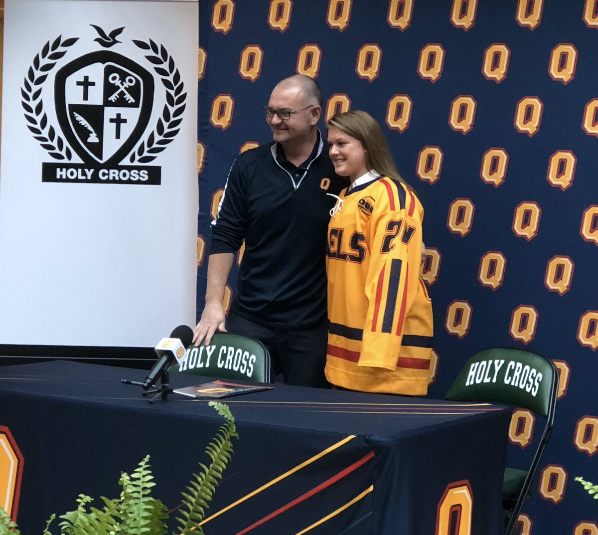 michaelfaught's tweet photo. Congrats Becca on committing to @QueensWHockey in 2020! Make us proud! #WeAreHC https://t.co/t9uWz0BtnE