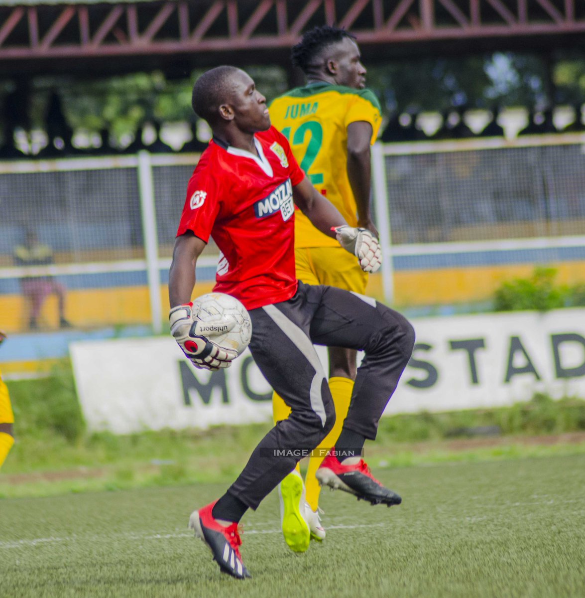 Fabian_Odhiambo's tweet photo. The top five keepers of clean sheets (After KPL round 9 )are as below;
Timothy Odhiambo (Ulinzi)- 7 out of 9
Jairus Adira (Rangers)- 5 out of 9
Joseph Okoth (KCB)- 4 out of 8
Job Ochieng (Mathare)- 4 out of 9
Benjamin Ochan (Leopards)- 4 out of 9
#NumbersCheck https://t.co/E6pqMTt5tR