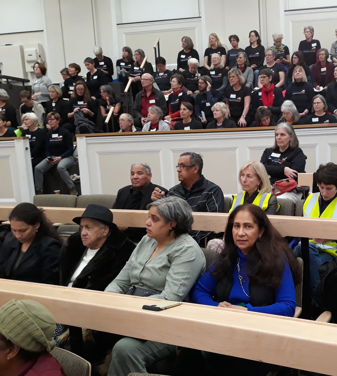 JLGroat's tweet photo. Hundreds of mothers are in the House! Joining with union members & elected officials, including Boston's Mayor Walsh & Lawrence Mayor Rivera. All working to #FixBigLeaks, improve safety for gas workers & families, and move #BeyondGas. @mothersoutfront, @mapoli. https://t.co/EHl8enKZUd