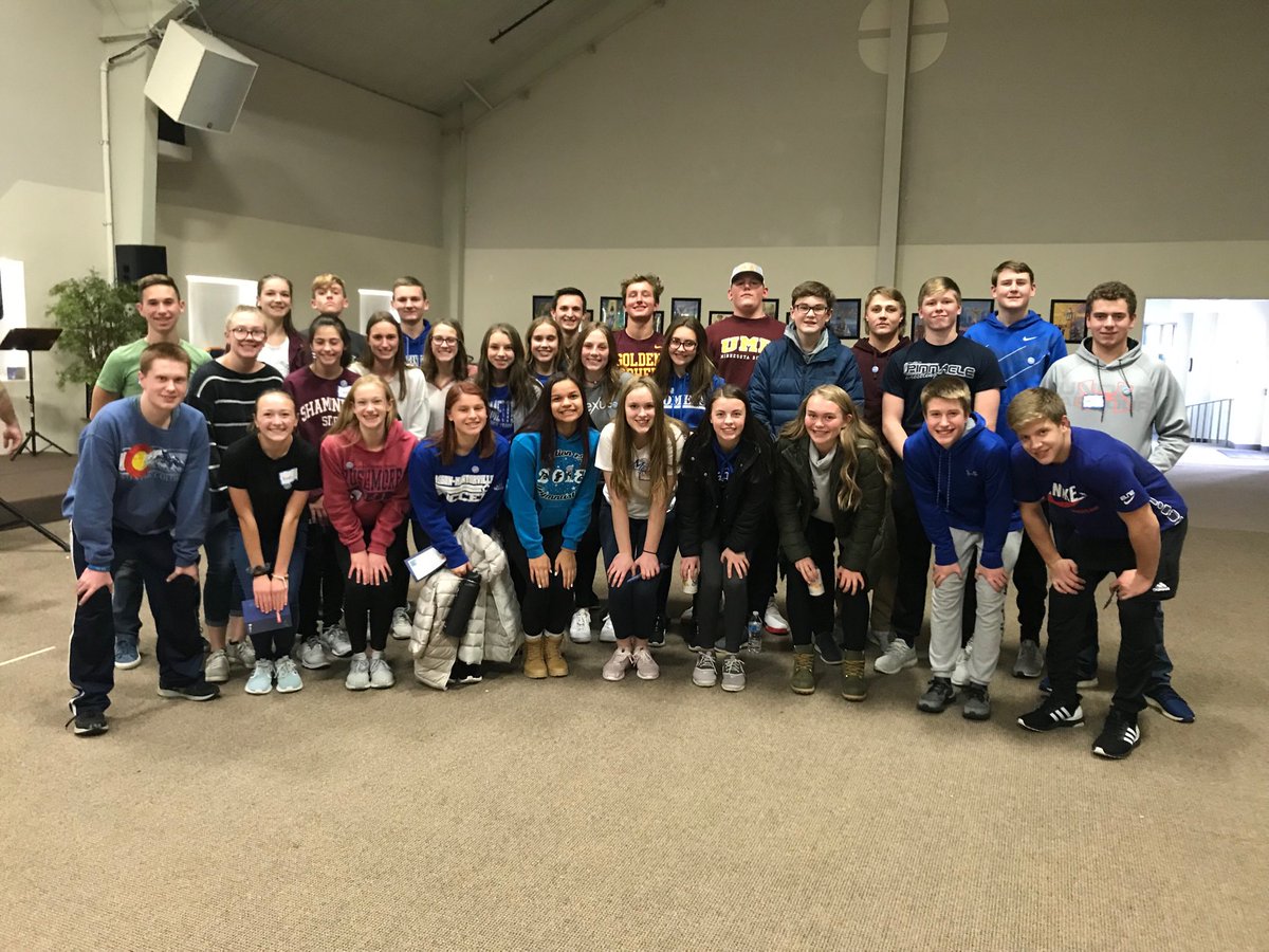 KMHSGuidance's tweet photo. Thank you to all of these 9/10 grade students who were leaders for the KMMS Kindness Retreat today! You were AWESOME!!! https://t.co/MS1k9U2NZi