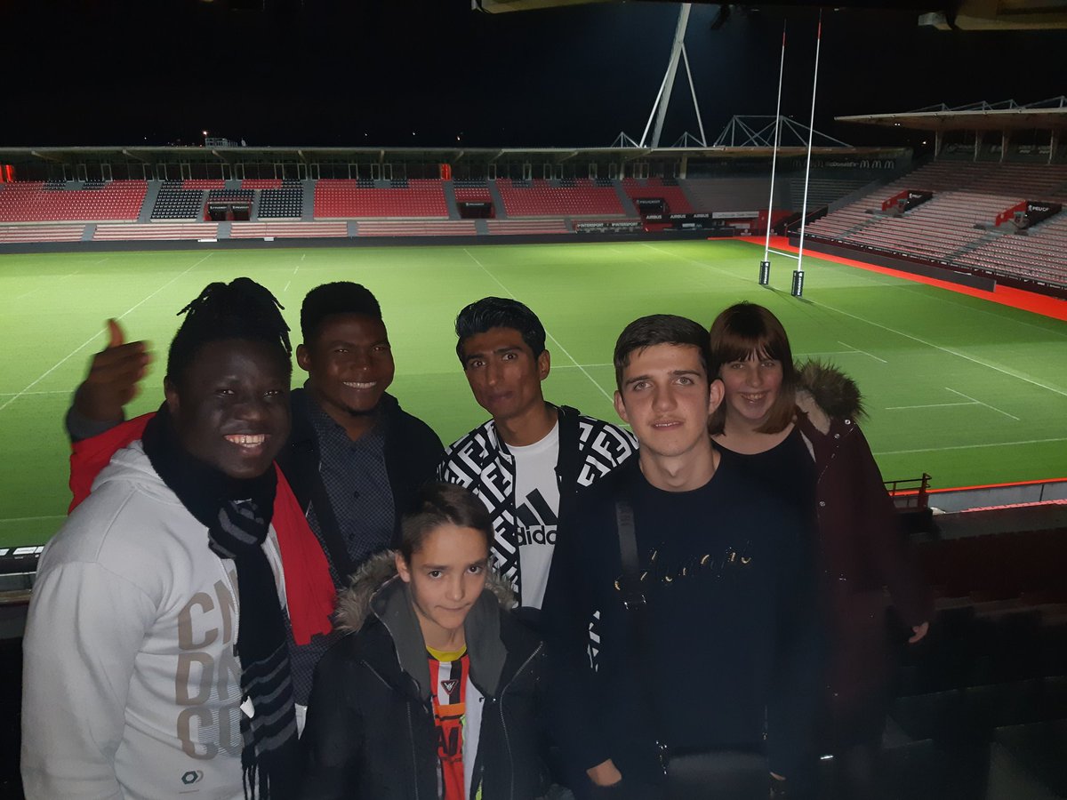 Les jeunes <a href="/AAuteuil/">Apprentis d'Auteuil</a> de Quillan en direct d'Ernest Wallon pour la #soireebrennus , merci <a href="/TeamOrangeRugby/">Team Orange Rugby</a> <a href="/orange/">Orange</a> <a href="/StadeToulousain/">Stade Toulousain</a>