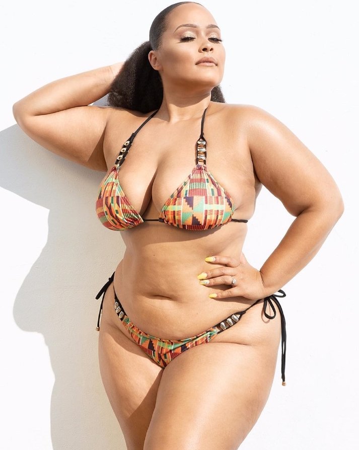 Sexy curvy massage palor chubby