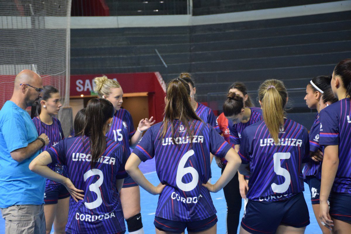 #BinacionalesSanJuan2019 
Resultados 
Empate de los chicos ante Metropolitana en 24 y las mujeres cayeron 28-34 ante Metropolitana.
Miércoles 13/11
9hs Cba vs Mza 🤾‍♂️
9hs  Mza vs Cba 🤾‍♀️ 
📸 <a href="/DeportesCba/">Córdoba Deportes</a> 
#VamosCórdoba
@deportes_sj <a href="/fchtvok/">FCHtv</a> <a href="/mcandoli/">Matías Candoli ⭐⭐⭐</a> <a href="/confedepcba/">Confedeportescba</a>
<a href="/RubenDiliddo/">Rubén Di Liddo</a>