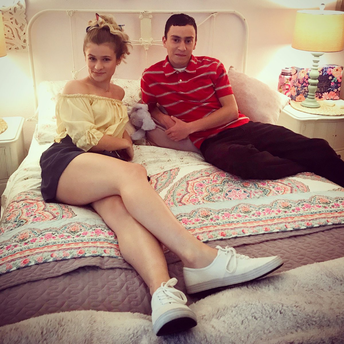 Atypical's tweet photo. These two 😭❤️ https://t.co/ZUassJb4Z5