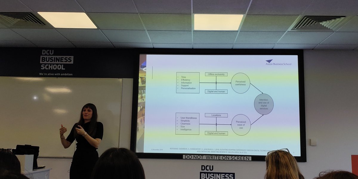 SunilQuadros's tweet photo. Another insightful and informative session of #GETDigital2019 organised by @IIDB_ie with all the knowledgeable speakers for the evening who spoke about #SmartCities and #DigitalTransformation https://t.co/rwcCcTzDpF