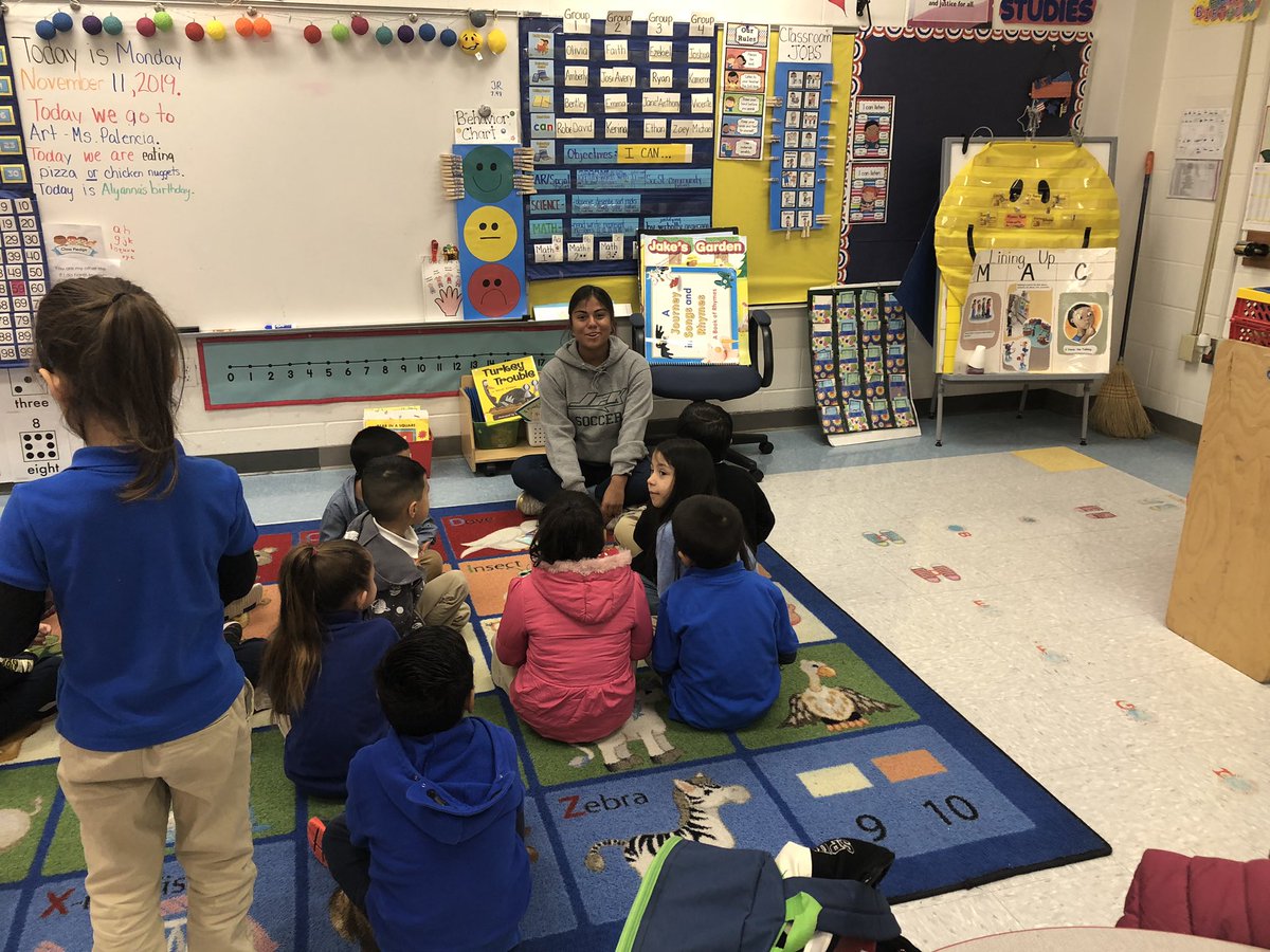 counselor_w's tweet photo. This morning @Winston_ES welcomed @JFK_AdvancedAc the JFK Pathways Alliance Mentoring Program. Another great collaboration with @JFKennedyHighS. #MentoringMatters #detailsmatter #TeamWinston @csanchez8254 @AnaCantuEISD https://t.co/BhegeT8G0q