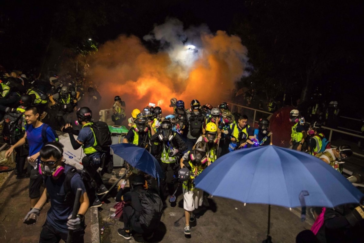 lukedepulford's tweet photo. Carrie Lam! The world is watching. Order your police away from the university now! Do you not realise that some of these students would rather die than allow their campus - and everything it represents - to be overridden? Do you want a massacre on your conscience? https://t.co/hjxZkt2CJo