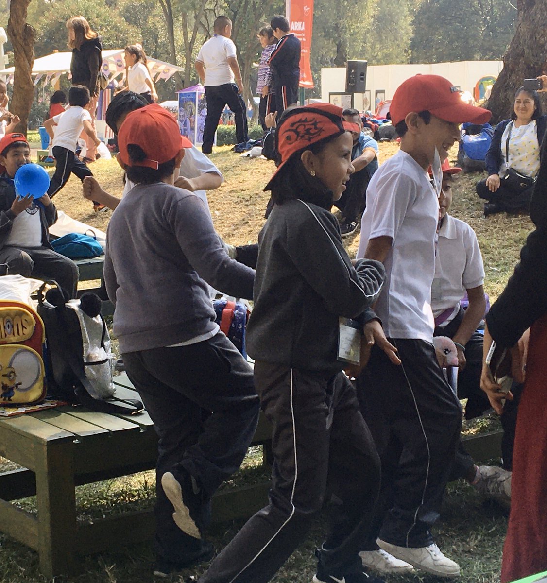FILIJCDMX's tweet photo. La poesía trata de imaginar: niñas y niños en el Slam de poesía en la #FILIJ39.
#Día5 
#TodosSomosFILIJ
#FILIJEnElCenart
#25AñosCenart https://t.co/eIi0kHhHAs