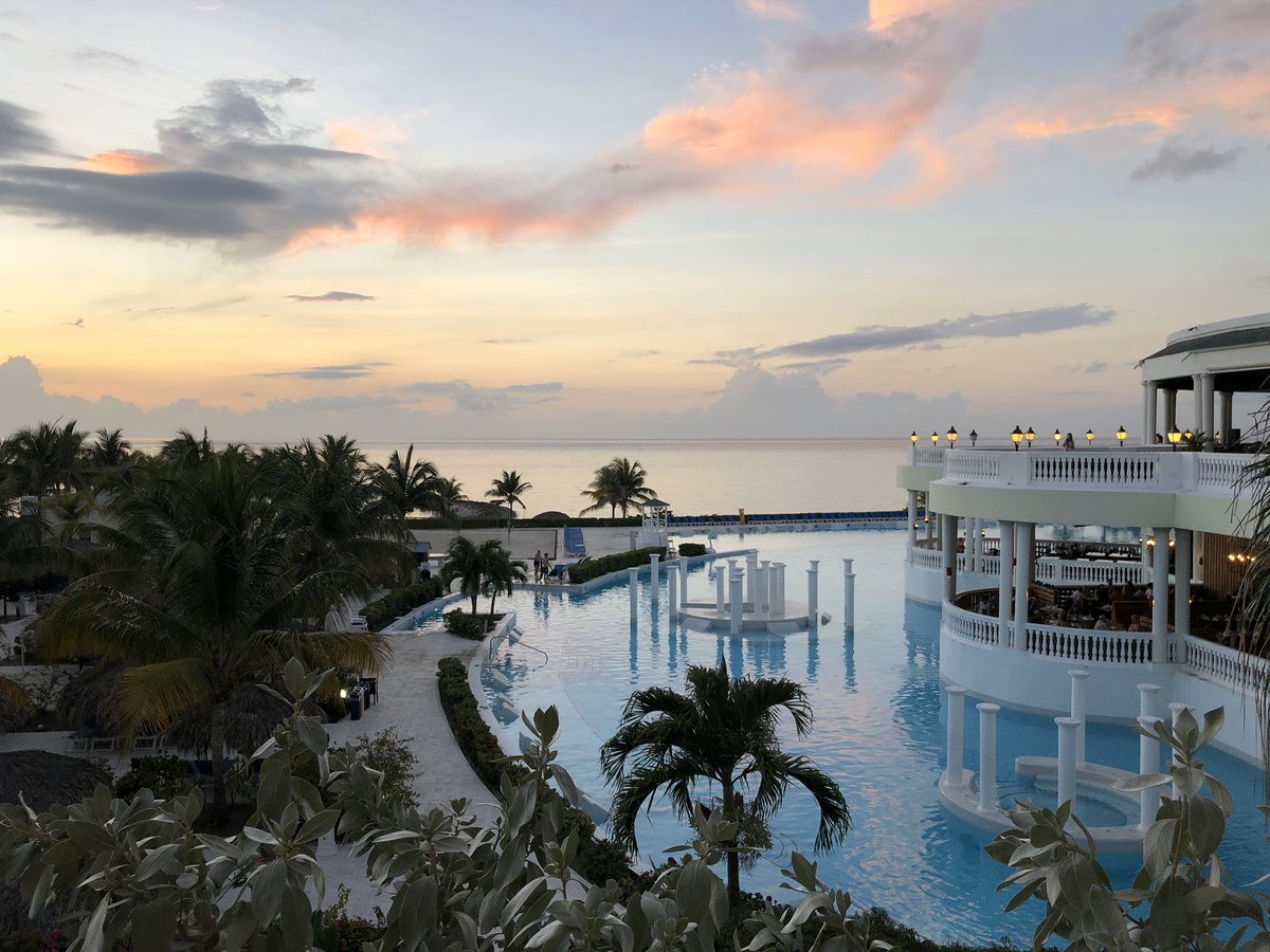 theheskimo's tweet image. Ah Jamaica 🇯🇲 #TUITalks