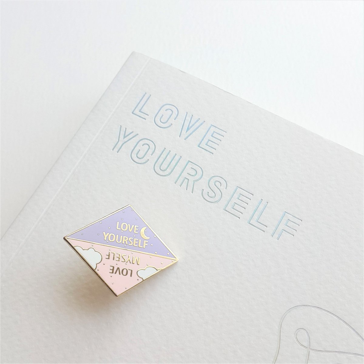 kpopkart's tweet photo. 📣📣 @scting_twt is back with NEW aesthetic pins and keychains! Get yours now on KpopKart!
> https://t.co/YXVPSnDduX
#bts #btspins #btspin #btsmerch #btsfanart #btsart #shopbts #btsarmy #kpop #kpopfanart #kpopmerch#kpoppins #btsenamelpin #btskeychain https://t.co/OIhOVOlhOd