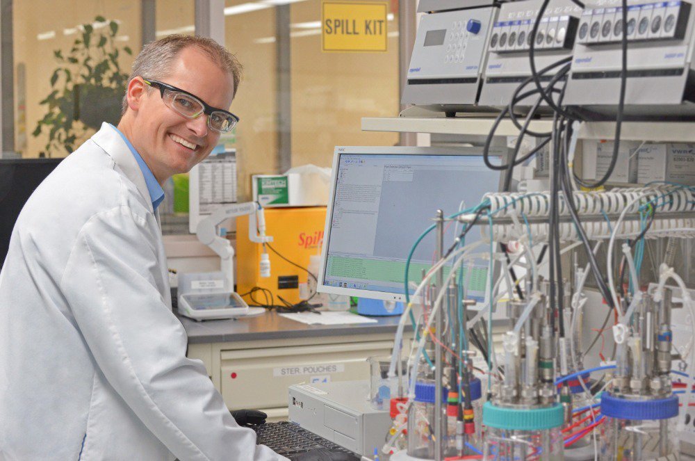 BASFCorporation's tweet photo. Meet one of BASF’s many #SmartScientists: Jens Plassmeier, Sr. Team Leader for Biobased Chemicals. He is working on the development of human milk oligosaccharides to improve infant nutrition. To read more about Plassmeier’s groundbreaking research, visit: https://t.co/1Yar4H9qpC https://t.co/vNMYpFUpDP