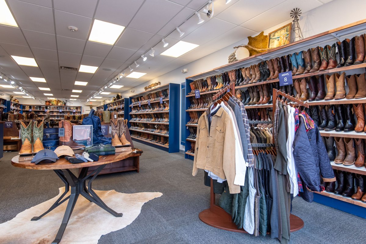 lucchese factory store