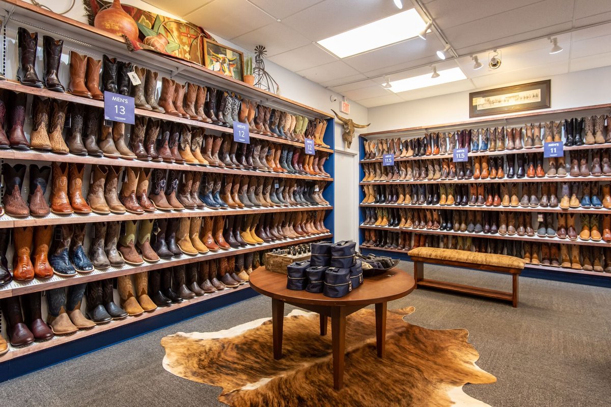 lucchese outlet store