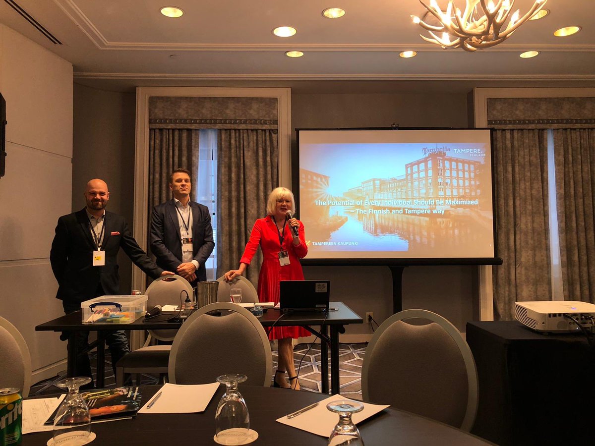 TerhiSusanna's tweet photo. Team #kerava and #tampere from Finnish delegation were sharing their cases and ’secrets’ of #finnisheducation #trust #systemicrenewal #sustainableeducation in @NewPedagogies #deeplearninglab #oppivaverkosto https://t.co/lELFrou1EF