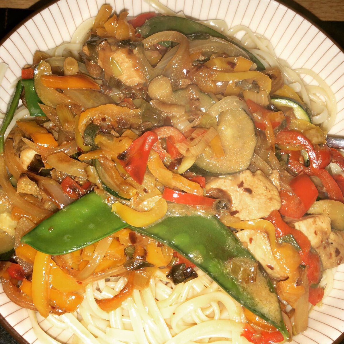 jacbor13's tweet image. Pasta with chicken and veg with coconut 🥥 milk 😋 #whereismyprincecharming #prefecthousehusband