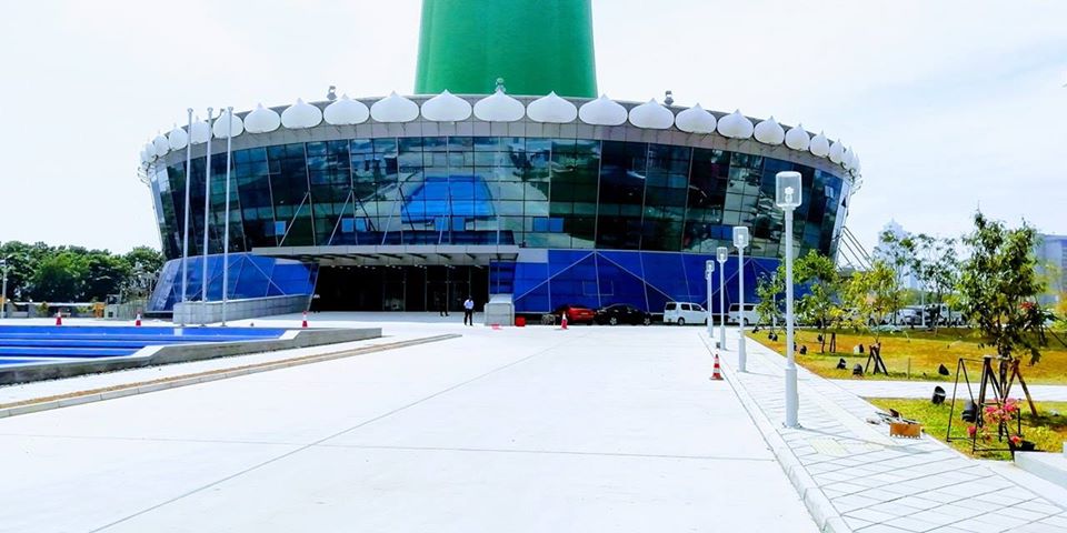 CadyshackTours's tweet photo. Lotus Tower
Visit Evergreen Sri Lanka - wonder of Asia with Cadyshack Tours
Contact us For book your Dream Tour
Email = cadyshacktours@gmail.com / info@cadyshacktours.com / sales@cadyshacktours.com
Skype = cadyshacktours@gmail.com
Tel = +94414448010
Whatsapp +94770243142 https://t.co/R1TuIPbAaM