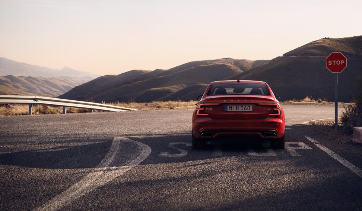 VolvoManhattan's tweet photo. Discover our world-leading safety features in the S60 at Volvo Cars Manhattan today. https://t.co/MpUC7m6Ibi https://t.co/APL3MB84DD