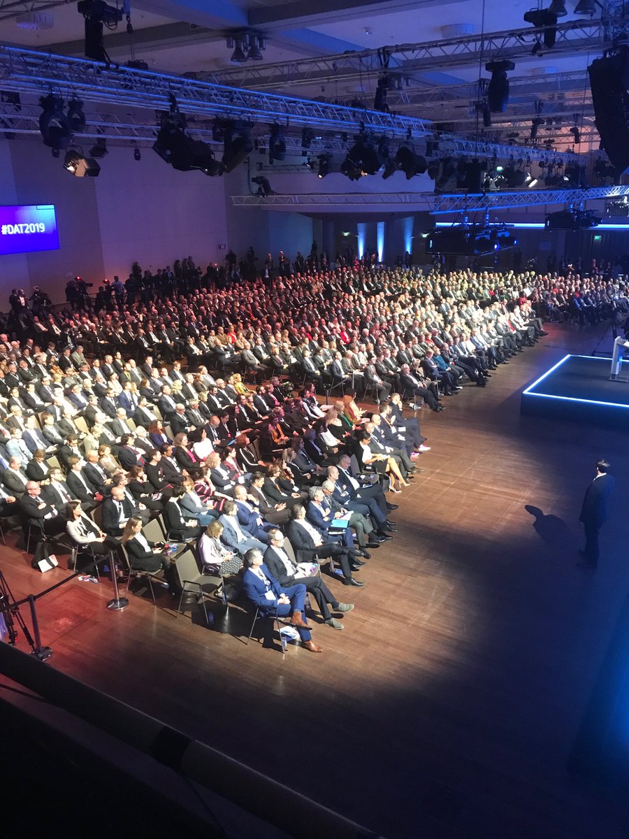 IreneSeling's tweet photo. Danke an alle, die viel #Herzblut und #Energie in den diesjährigen super 👍 Arbeitgebertag #DAT2019 gesteckt haben! Great job! https://t.co/Jc5iZrzAF9