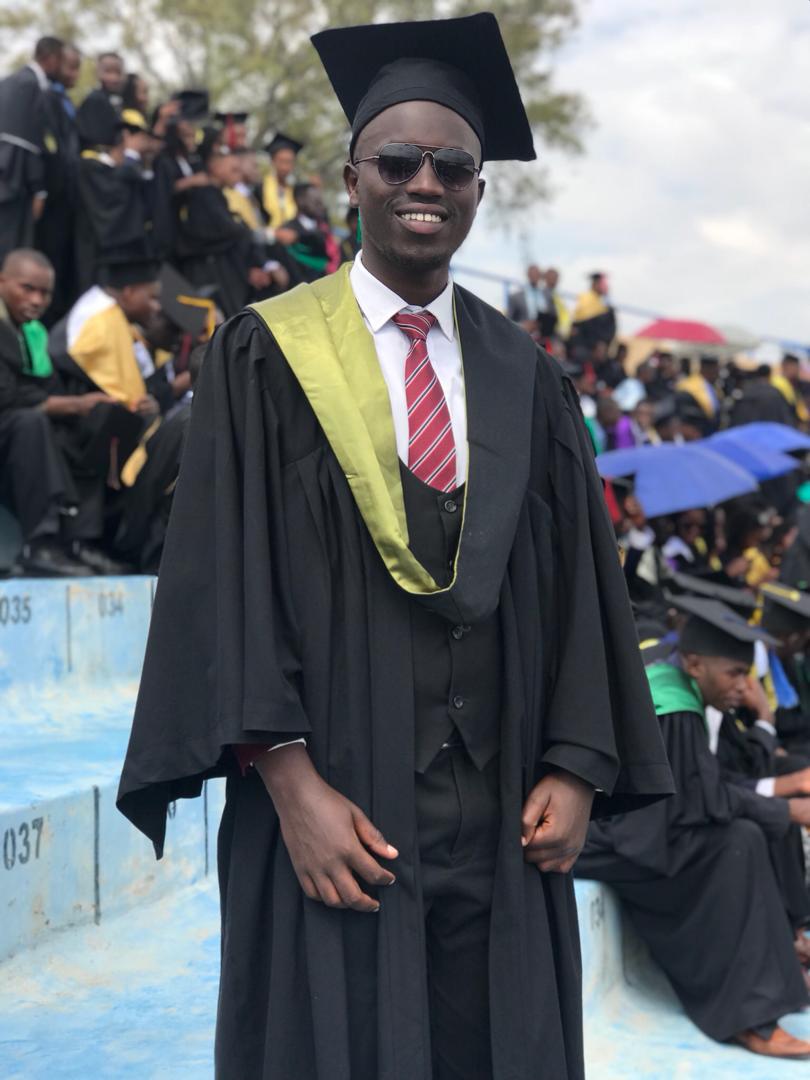 Ngogajules's tweet photo. My graduation
#URGraduation2019 https://t.co/2Msun7r6nw