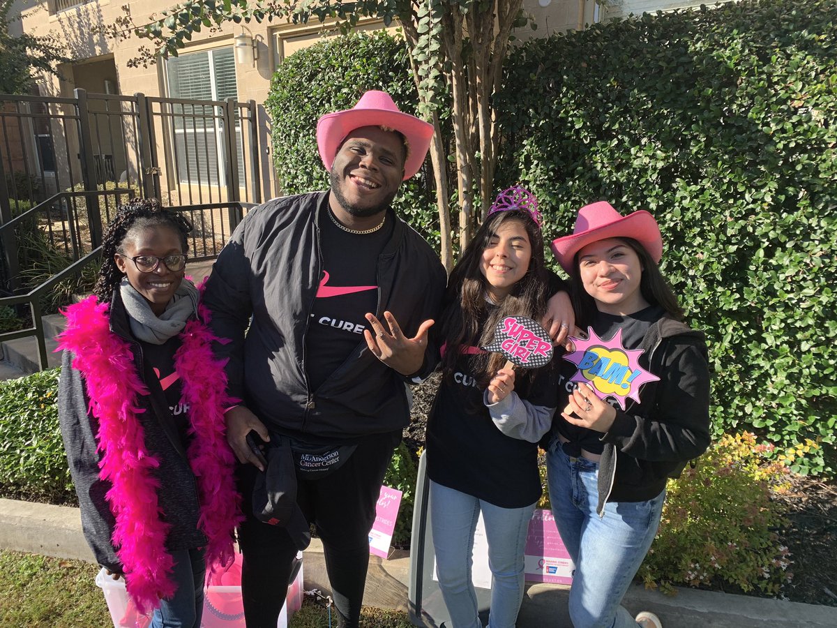 MontroseC's tweet photo. Even though it was early Saturday, and a little cold, I enjoyed hanging with our students at the Making Strides Against Breast Cancer walk, at City Centre. They always have fun! 😂 Always enjoy representing @HCCDistrict especially when it’s for a good cause. #wearehcc https://t.co/1d14xERfHD