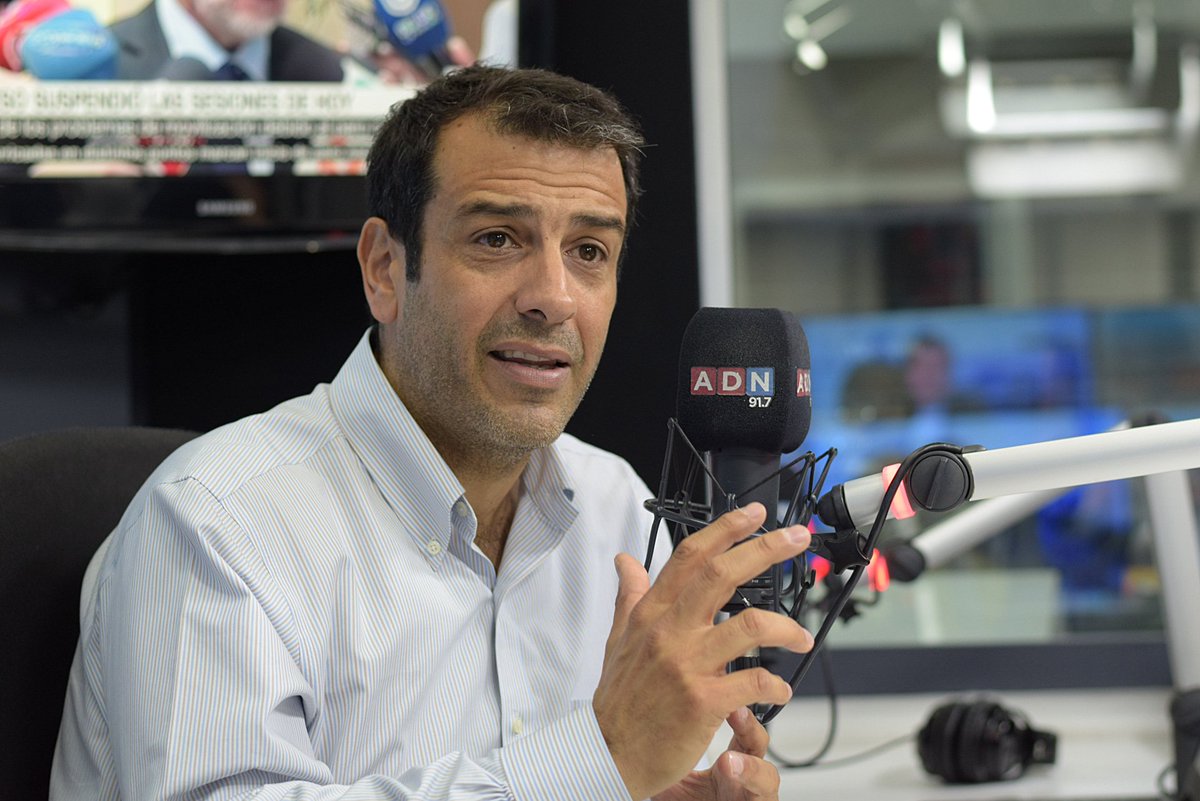 adnradiochile's tweet photo. AUDIO | Rodrigo Delgado, edil de Estación Central: "Los alcaldes vamos dos o tres pasos delante del Estado" https://t.co/sW8ezVi3x1 #CiudadanoADN https://t.co/NXaxLwcfe6