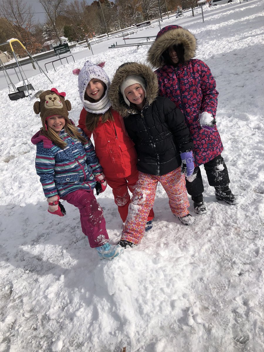MaryDansky's tweet photo. Loving a snowy recess! https://t.co/aMh5wFiwQe