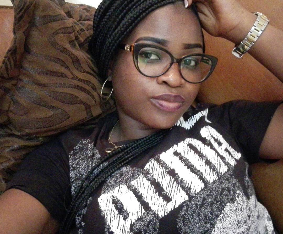 StphaneBangwae2's tweet photo. Tout Juriste n'est pas constitutionaliste mais tout constitutionaliste est Juriste. Je me demande si la pudeur scientifique existe encore le professeur Nyabirungu mwene songa devient encore spécialiste en droit constitutionnel c'est pitoyable. https://t.co/eYzXDqQzOF