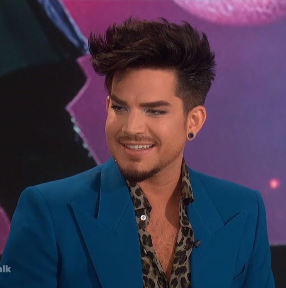 joan_miv's tweet photo. GASP!!! What a gorgeous man all of us #Glamberts are supporting 🔥😍❤️ he looked and sounded sooo good on The Talk #AdamLambert #Superpower #Velvet #VelvetSideA #Superpowerlive https://t.co/7r0LTSwIrf