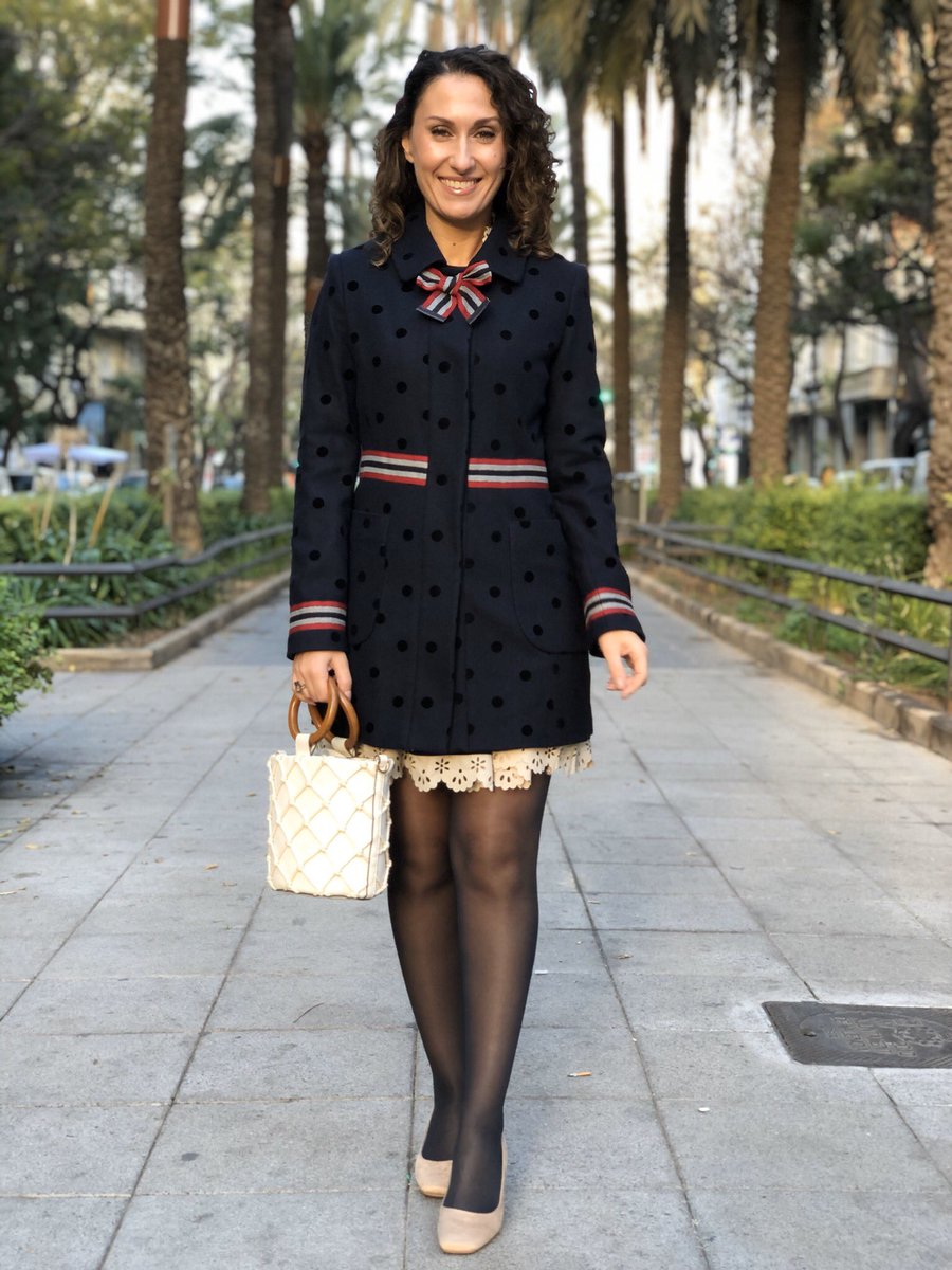 soypaulavelasco's tweet photo. Good girl 😇😇😇 @lionofporches
#felizmartes #preppy #lunares #college #pic #fashionblogger #bloggervalencia
#instamoment #plumetti #elegante #workingoutfit #fashionista #style #outfitidea #lowcost #trendy #naturalcurly #curly #curlyhair #rizos #rizosnaturales #cgm https://t.co/3PRfhi1JQW
