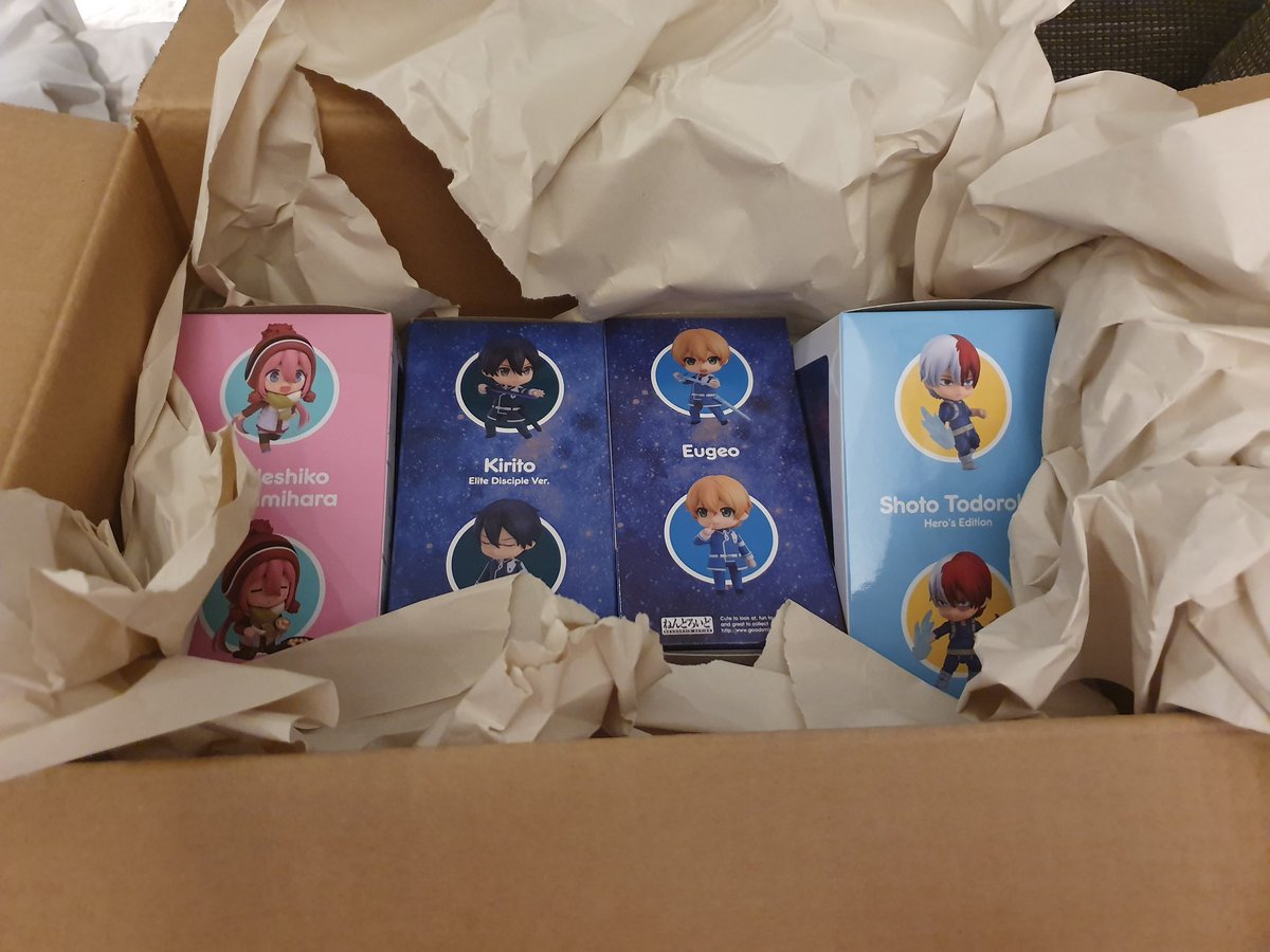 Loot 🙀 
Endlich ist der Shoto Nendoroid da ❤